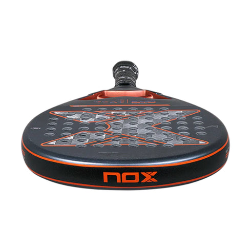 Pala Nox AT10 Genius 18K Alum 2025 Agustín Tapia