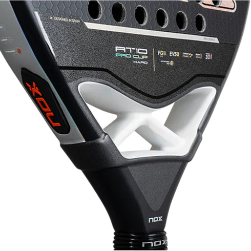 Pala Nox AT10 Pro Cup Hard 2025 Agustín Tapia