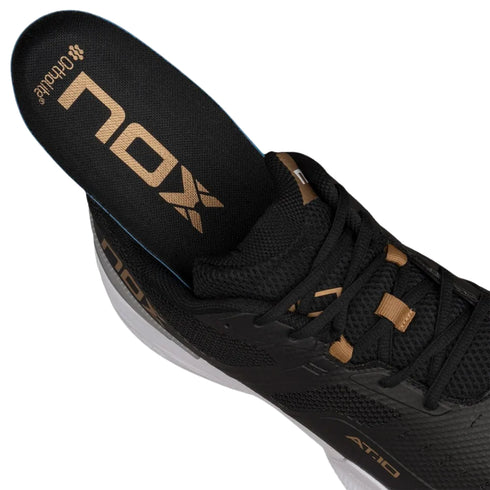 Tenis Nox AT10 Pro Negro/Dorado